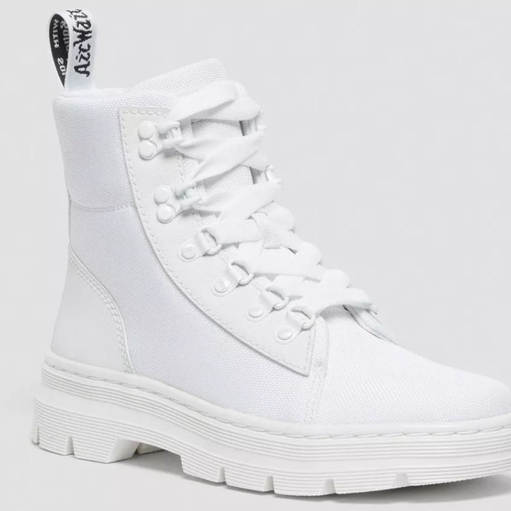 🆕️👢Dr. Martens 90s Chunky Hiker Combs Boots White - Sz 11 - Picture 2 of 7
